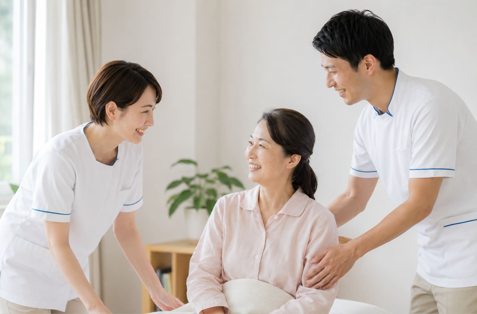 訪問ケアを受ける女性
